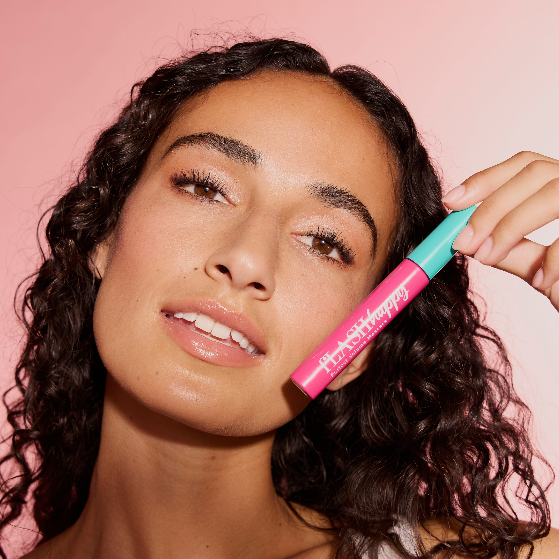 fLASH Happy Perfect Volume Mascara